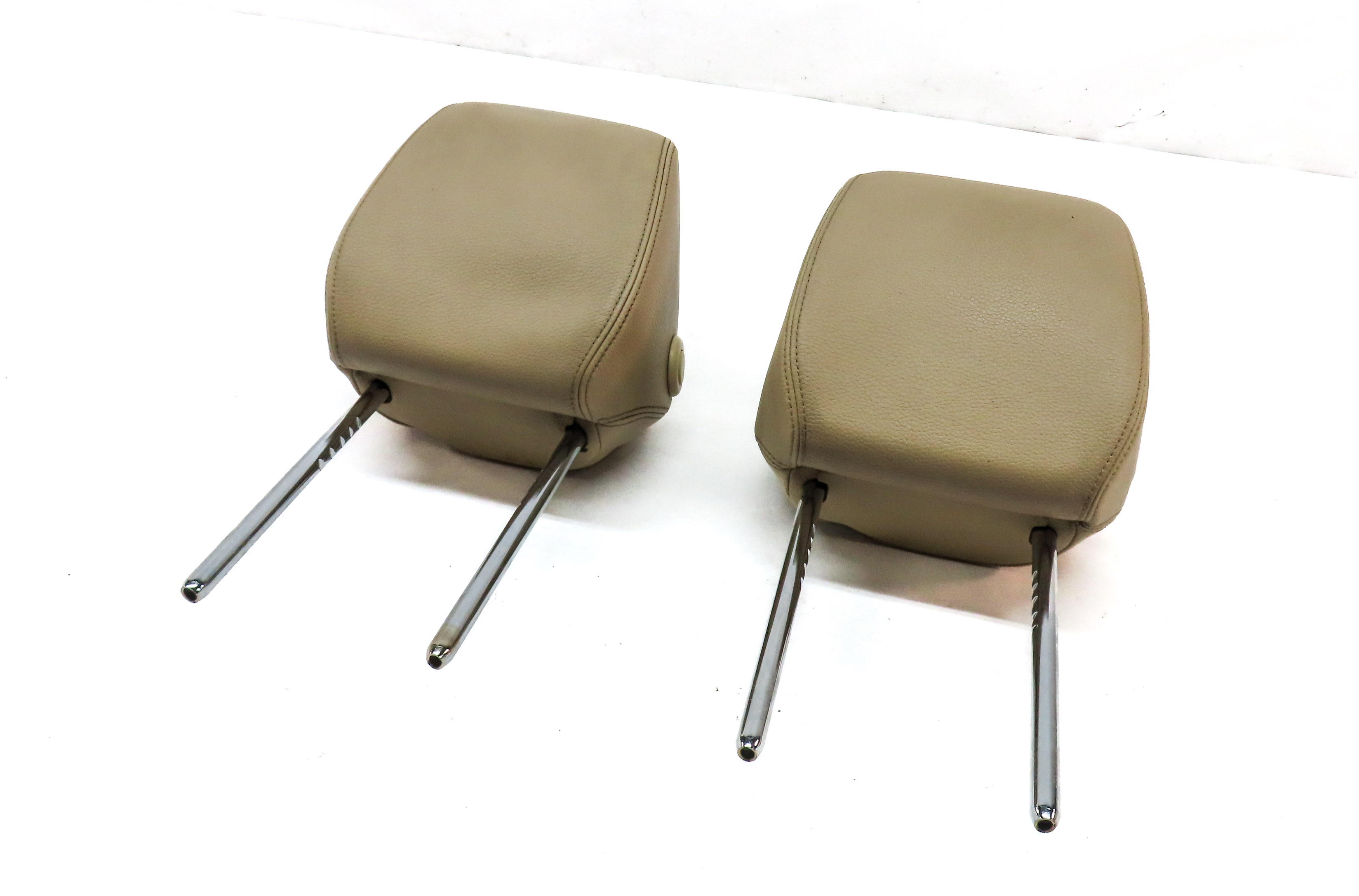 13-20 BMW 3 4 (F30 F32) LEFT DRIVER RIGHT PASSENGER SEAT HEADREST SET (BEIGE) — exact item pictured